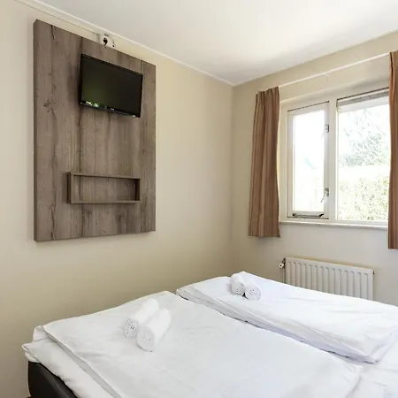 בית נופש Brabant With Sauna *